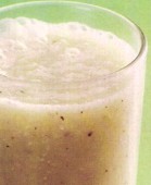 Ser bella naturalmente con un jugo para la belleza