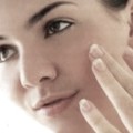 ¿La piel seca causa arrugas?