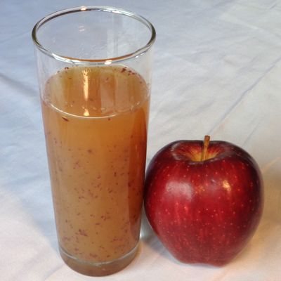 Beneficios para la salud del jugo de manzana y para limpiar el organismo